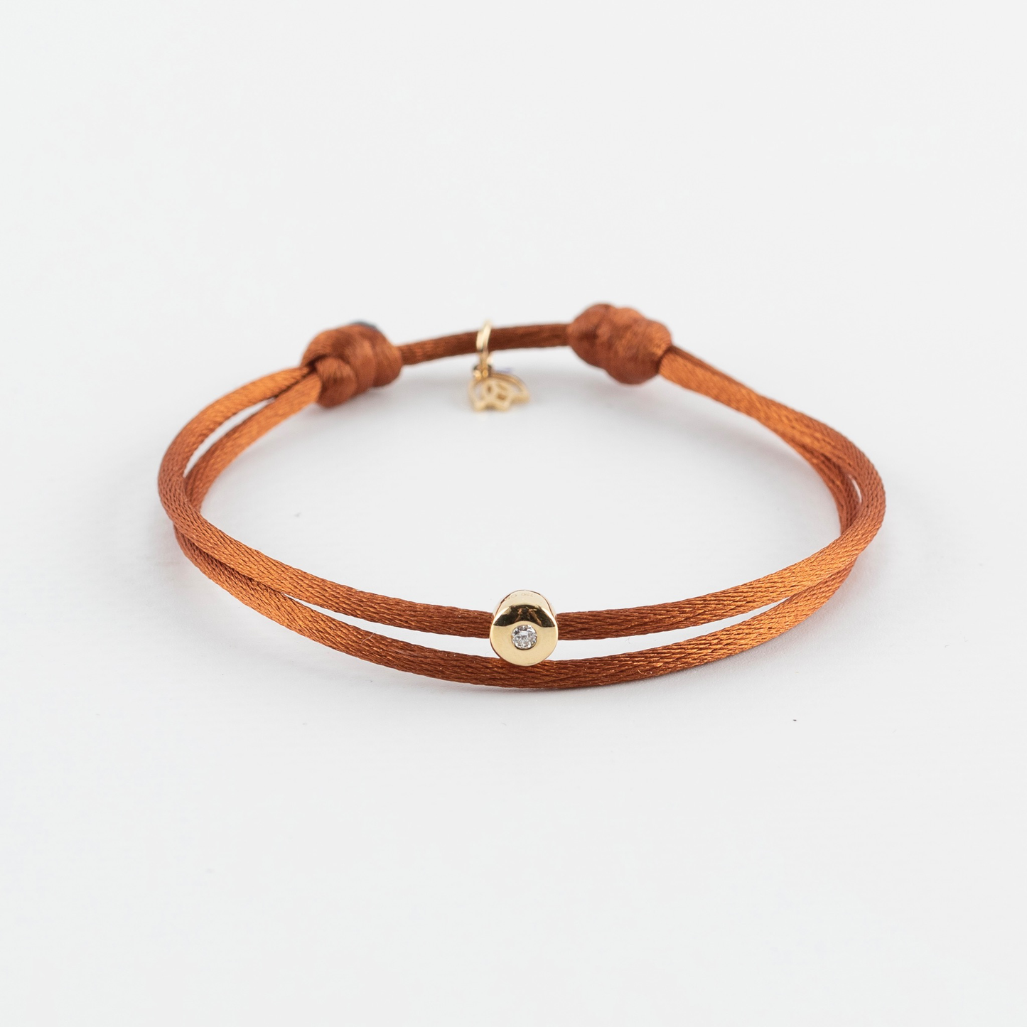 Y&G Satijnkoord armband | Één diamant 0,03
