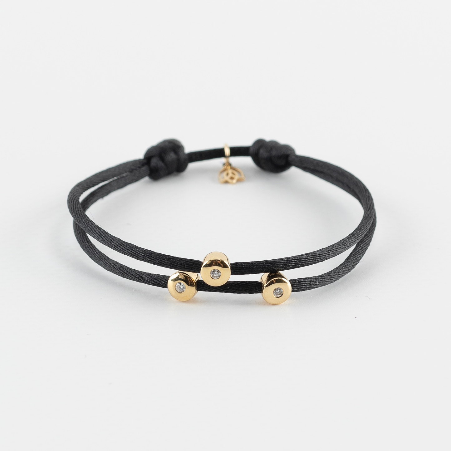 Y&G Satijnkoord armband | Drie diamanten 0,03