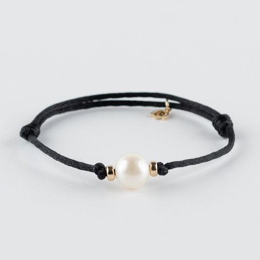 Y&G Satijnkoord armband | Witte Zoetwaterparel