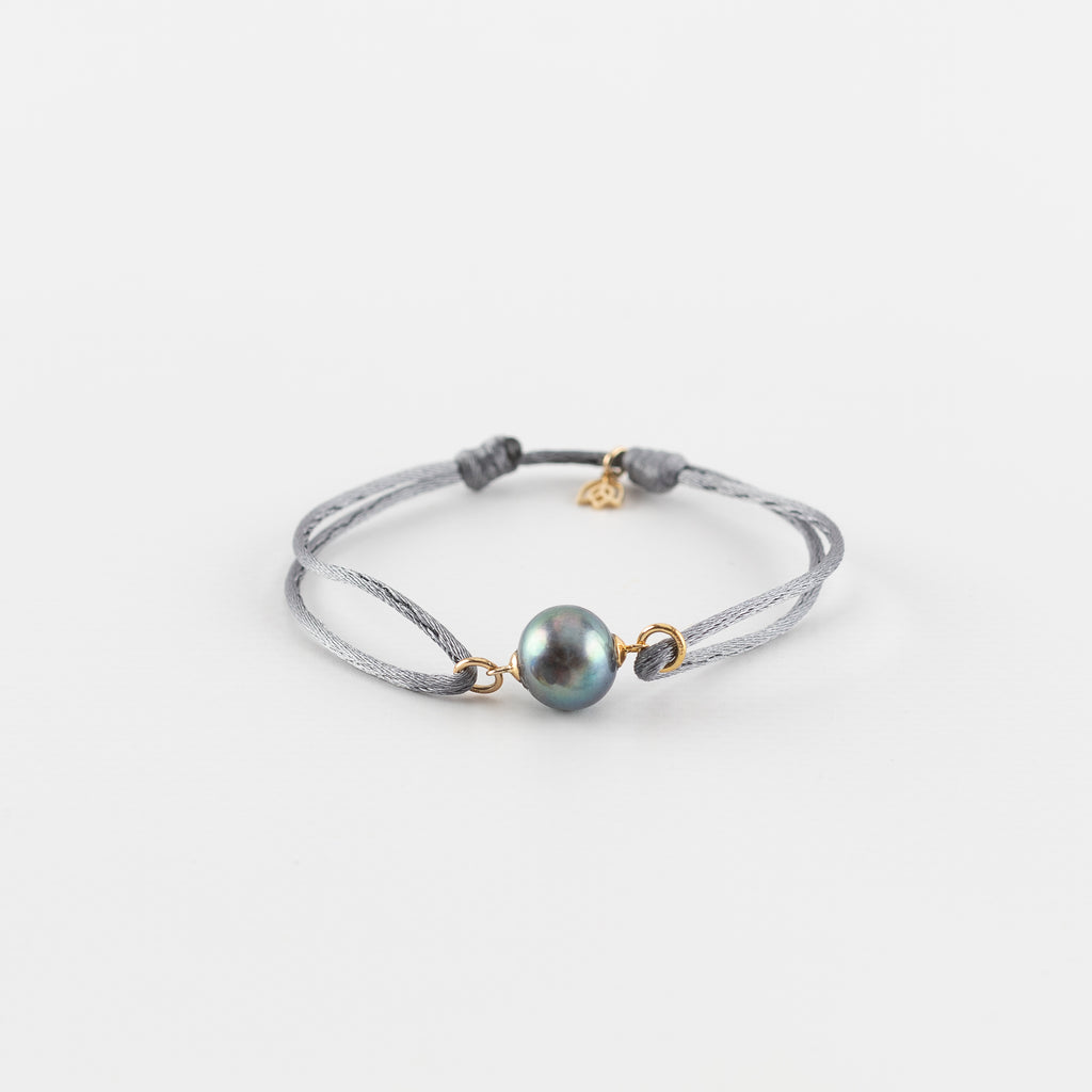 Y&G Satijnkoord armband | Grijze Zoetwaterparel